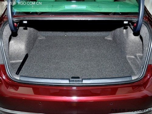 新增三款車型 上海大眾推2014款帕薩特