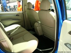 10.98-13.88萬 陸風X8 2.0T汽油版上市