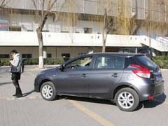 汽車安全手冊(cè)：關(guān)注女性駕車安全細(xì)節(jié)