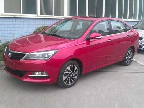 將年內上市 長安新款悅翔無偽諜照曝光