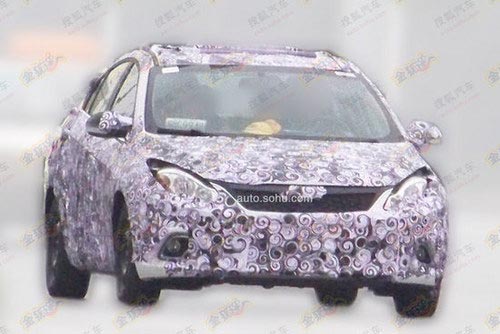 或2015年亮相 奇瑞艾瑞澤5諜照首次曝光