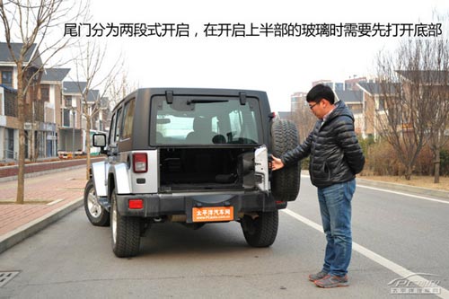 實拍牧馬人3.0L 四門版 Sahara 全新動力