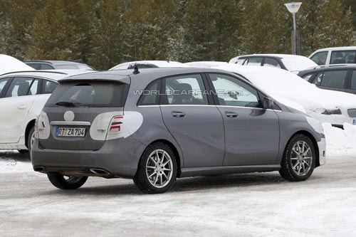 新款奔馳B級(jí)諜照