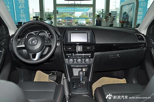 2013款馬自達(dá)CX-5 2.5L自動(dòng)四驅(qū)旗艦型 2013款馬自達(dá)CX-5 2.5L自動(dòng)四驅(qū)旗艦型