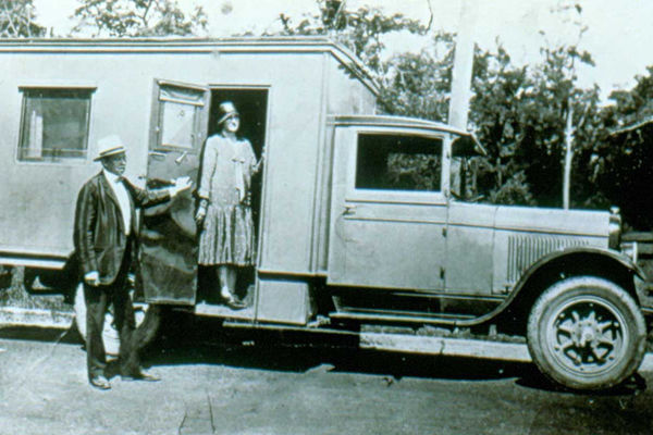 輪上的移動城堡 詳解房車構造及使用方法