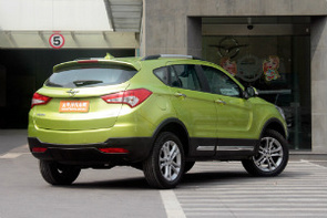 10萬(wàn)元時(shí)尚SUV PCauto實(shí)拍解析海馬S5