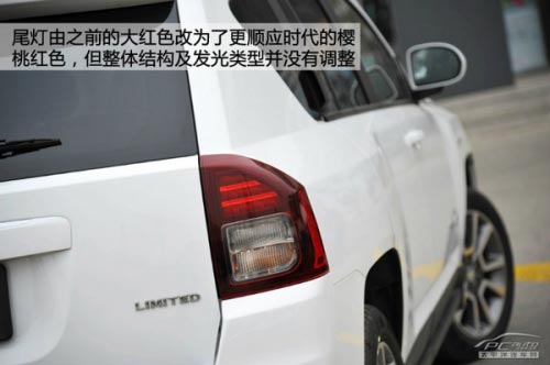 實(shí)拍2014款JEEP指南者 細(xì)節(jié)動(dòng)力均調(diào)整