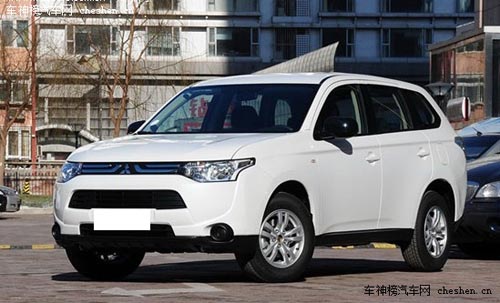 五一小長假自駕游 4款夠氣場四驅(qū)SUV車型推薦 四驅(qū)SUV車型推薦，廣汽豐田，漢蘭達，雷諾，科雷傲，東風本田，CR-V，進口三菱，歐藍德，