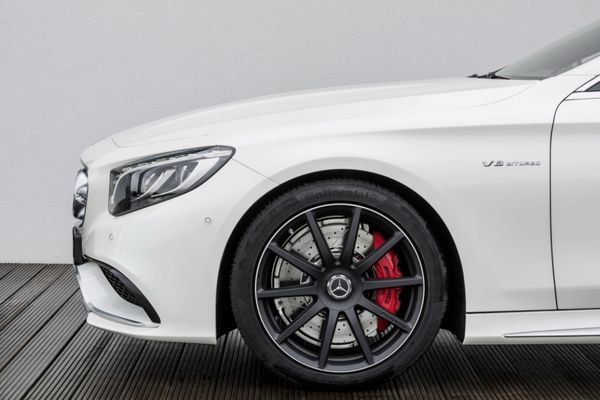 奔馳S63 AMG Coupe 奔馳S63 AMG Coupe