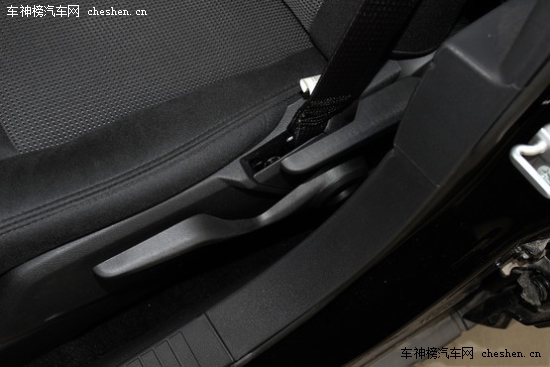 超值的選擇 23萬進口大空間省油城市SUV 23萬,進口,大空間,省油,城市SUV Jeep指南者 三菱歐藍德 斯巴魯森林人