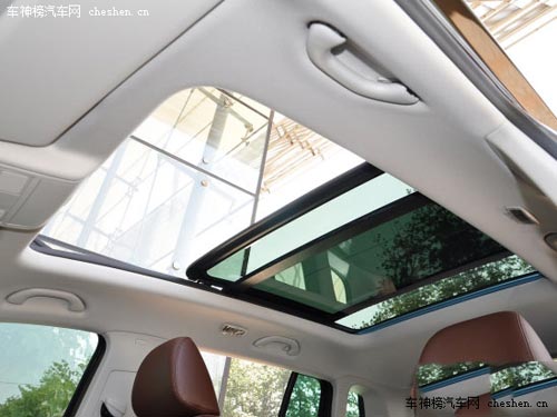 采光好又有面子 5款帶全景天窗熱門SUV推薦 全景天窗,SUV,日產(chǎn)奇駿,華晨寶馬X1,豐田RAV4,國產(chǎn)奧迪Q3,途觀