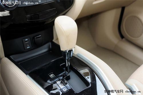 誰會是你的坐騎 20萬級別日系SUV車型推薦 東風(fēng)日產(chǎn),新奇駿,一汽豐田,RAV4,長安馬自達,CX-5,日系,SUV