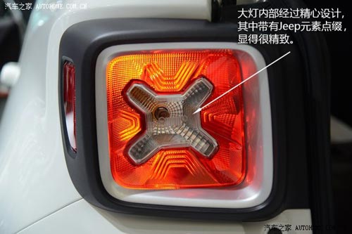 JeepJeep自由俠2015款 基本型