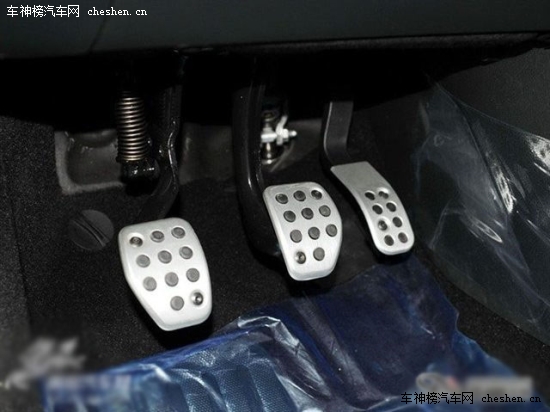 成為車輛駕駛高手應(yīng)該牢記的四大技巧 車輛駕駛高手