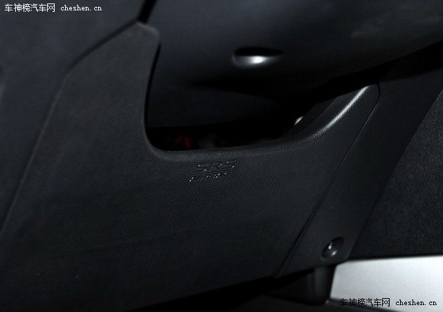 鋒馭對(duì)比勁炫 15萬(wàn)元小型城市SUV之爭(zhēng)