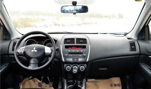 氣派又實用 4款20萬元熱門四驅SUV推薦 四驅SUV,現代ix35,三菱勁炫ASX,斯巴魯XV,起亞獅跑,兩驅版,20萬元車型