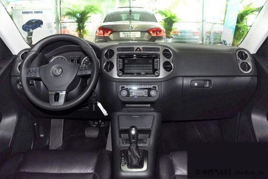 必須有全景天窗！22萬內配置豐富SUV推薦 全景天窗,22萬買車,全景天窗SUV,三菱勁炫,日產,新奇駿,二手大眾途觀,鈴木鋒馭,標致2008