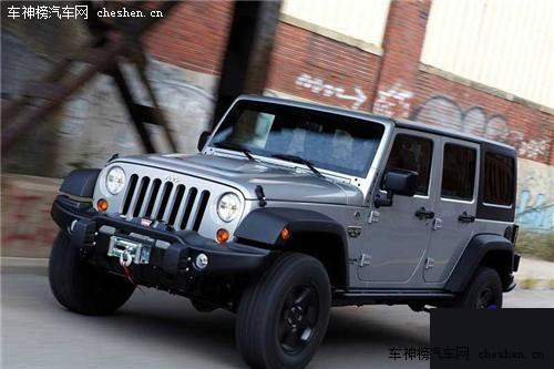 暴雨涉水沒問題 4款卓越性能越野SUV導(dǎo)購 豐田新款普拉多 奔馳GLK 2014款路虎第四代發(fā)現(xiàn) Jeep牧馬人 越野SUV導(dǎo)購