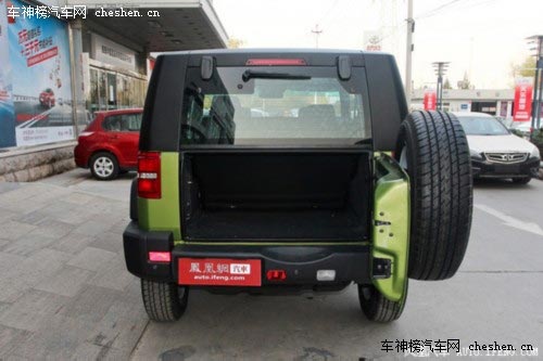 有血有肉有棱有角 適合純爺們的那些SUV盤點 純爺們,SUV,硬漢 奔馳G級 Jeep牧馬人 進口豐田FJ酷路澤 北汽BJ40