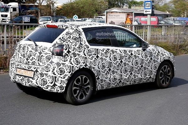 全新一代馬自達(dá)2諜照 全新一代馬自達(dá)2諜照