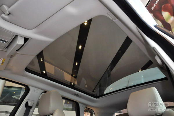 路虎 攬勝極光 實(shí)拍 內(nèi)飾 圖片 路虎 攬勝極光 實(shí)拍 內(nèi)飾 圖片