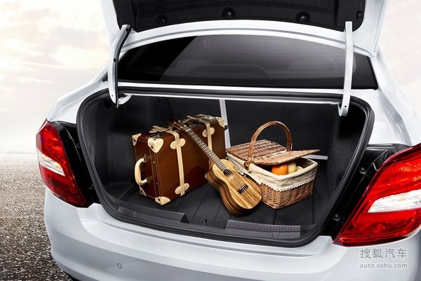 雪佛蘭新愛唯歐內(nèi)飾