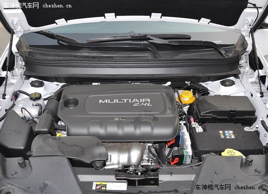 口碑一直不錯 4款入門級豪華SUV車型推薦 入門級豪華SUV推薦,Jeep,自由光,奧迪Q5,沃爾沃XC60,奔馳GLK