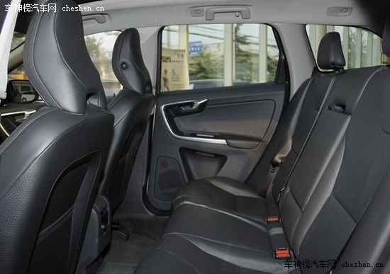 口碑一直不錯 4款入門級豪華SUV車型推薦 入門級豪華SUV推薦,Jeep,自由光,奧迪Q5,沃爾沃XC60,奔馳GLK