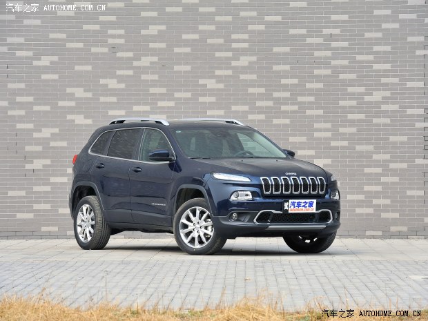 攬勝極光/XC60 40萬級中型SUV國產前瞻